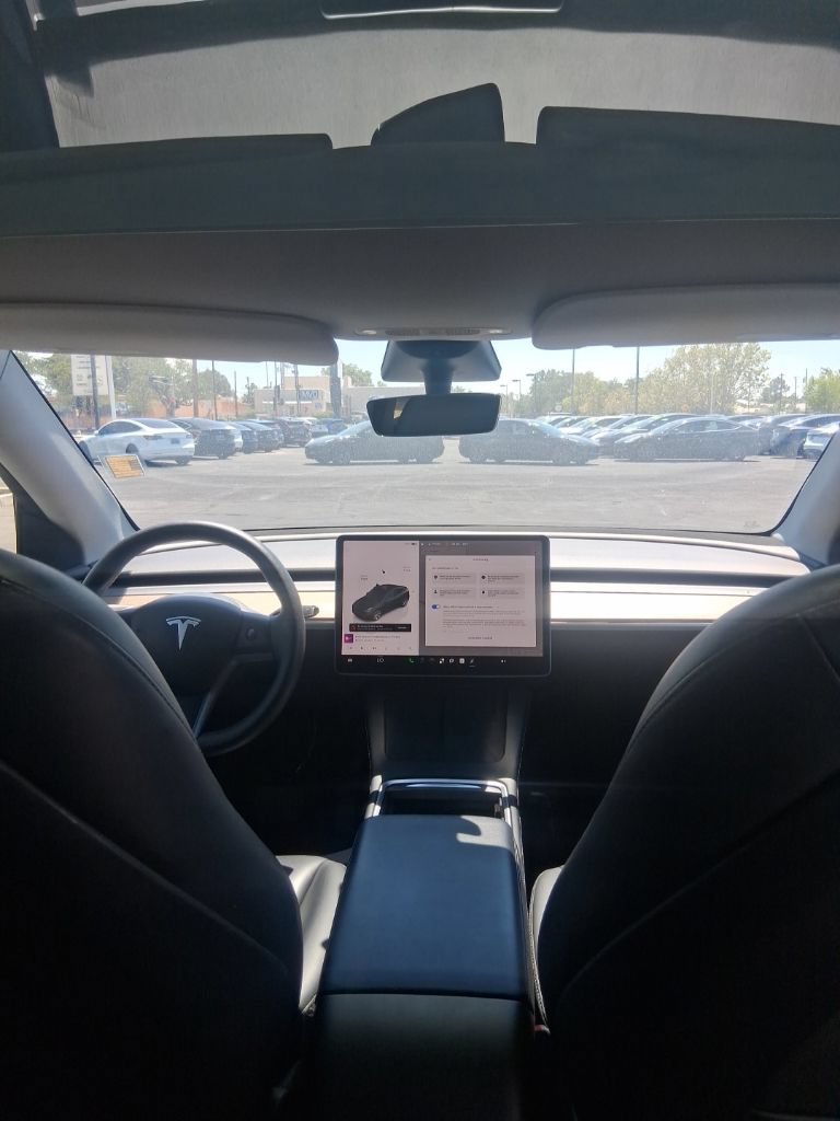 Used 2023 Tesla Model Y Long Range AWD/4WD image 17