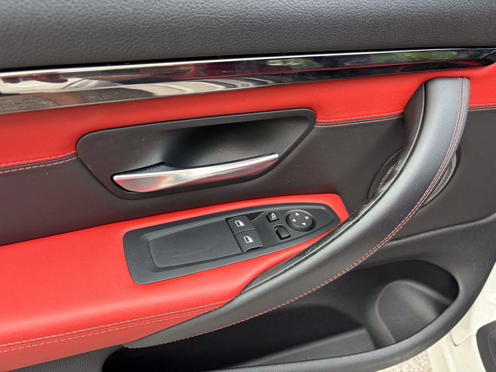 Used 2016 BMW M4 Coupe RWD image 16