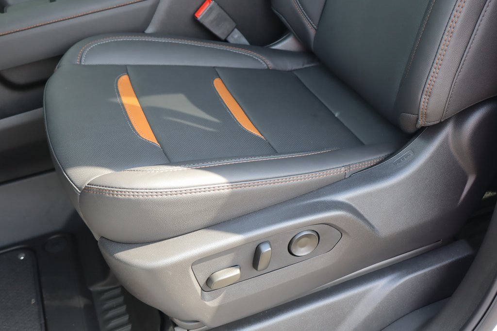 New 2026 GMC Sierra 2500 AT4 w/ AT4 Premium Plus Package image 14