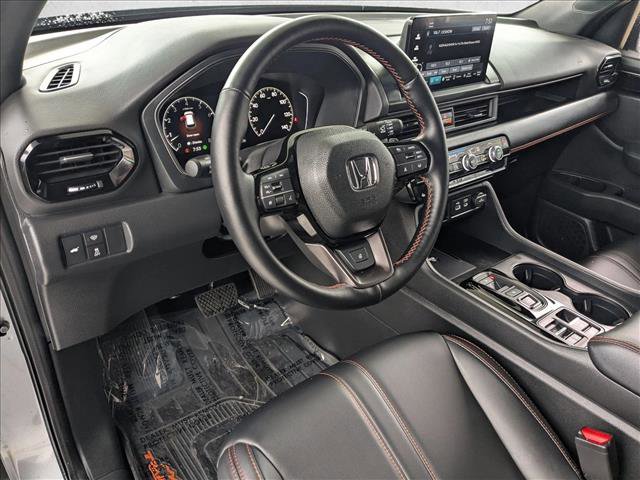 Used 2023 Honda Pilot TrailSport image 10