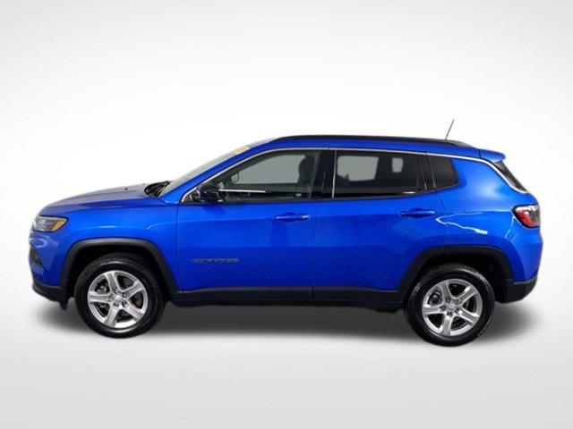 Used 2023 Jeep Compass Latitude w/ Convenience Group AWD/4WD image 11