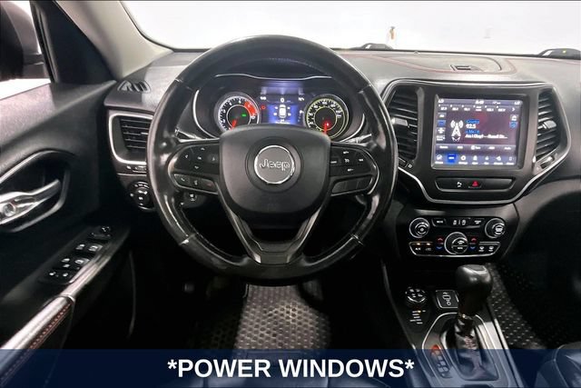 Used 2020 Jeep Cherokee Trailhawk w/ Comfort & Convenience Group AWD/4WD image 11