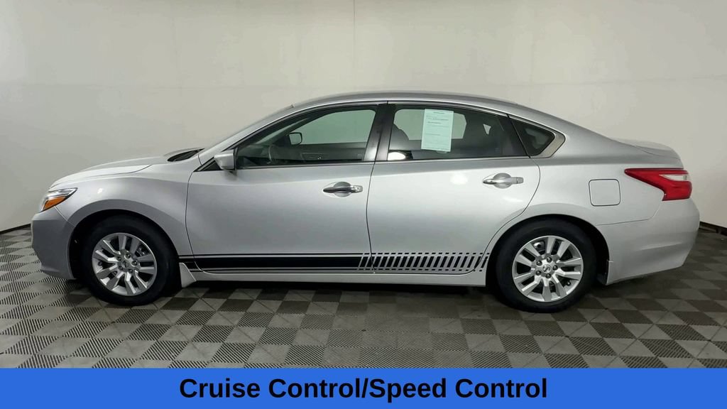 Used 2016 Nissan Altima 2.5 S w/ Power Driver Seat Package FWD image 8