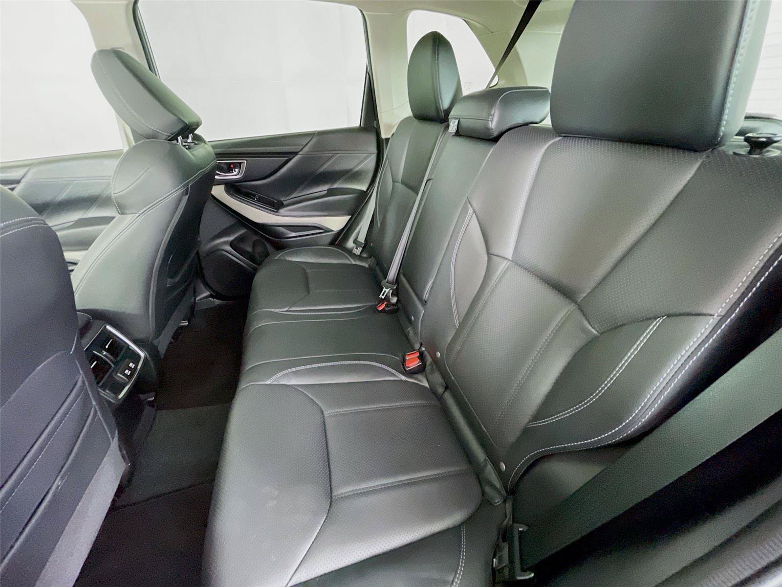 Used 2023 Subaru Forester Limited AWD/4WD image 27