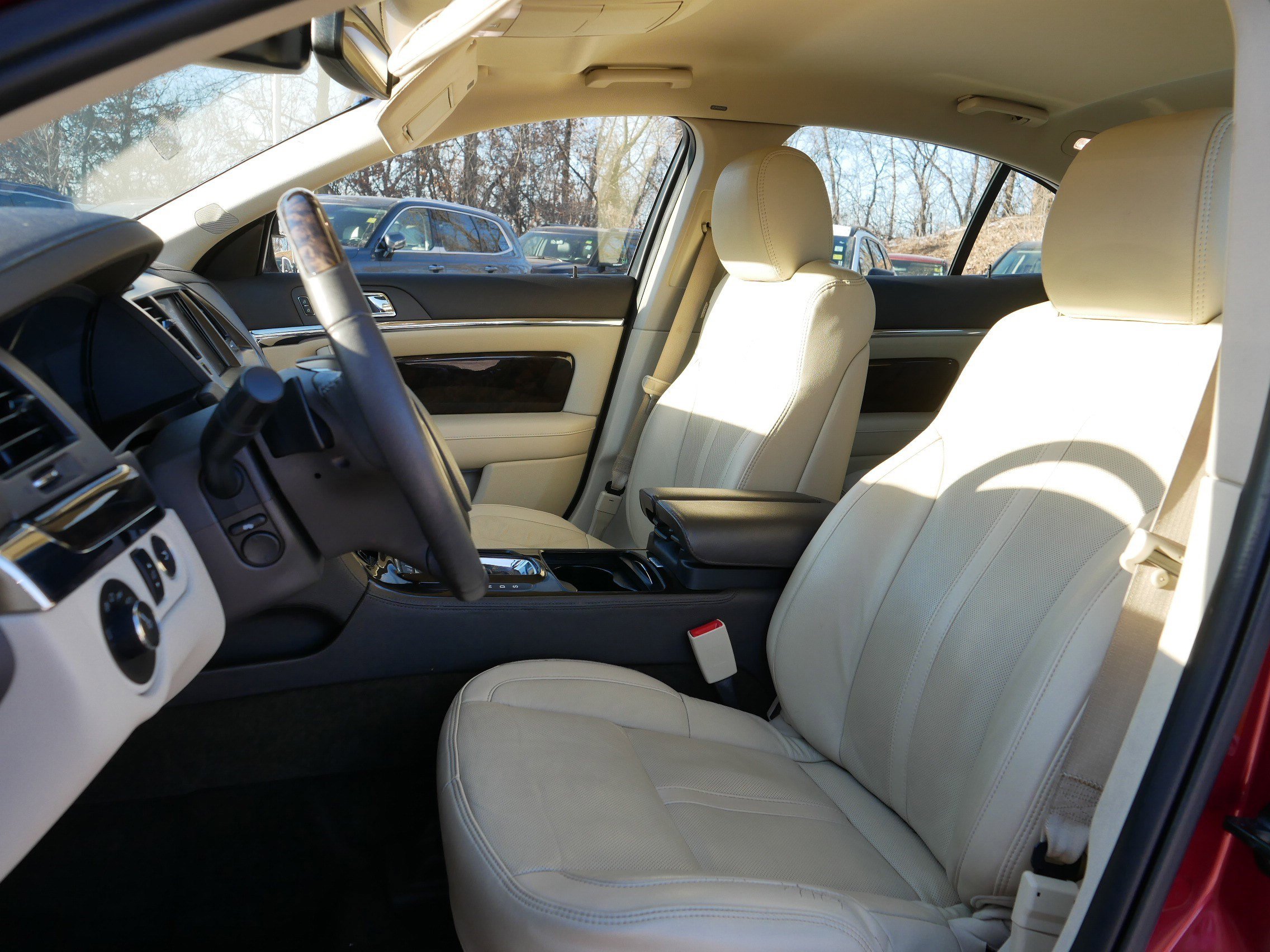 Used 2015 Lincoln MKS w/ Equipment Group 101A image 34