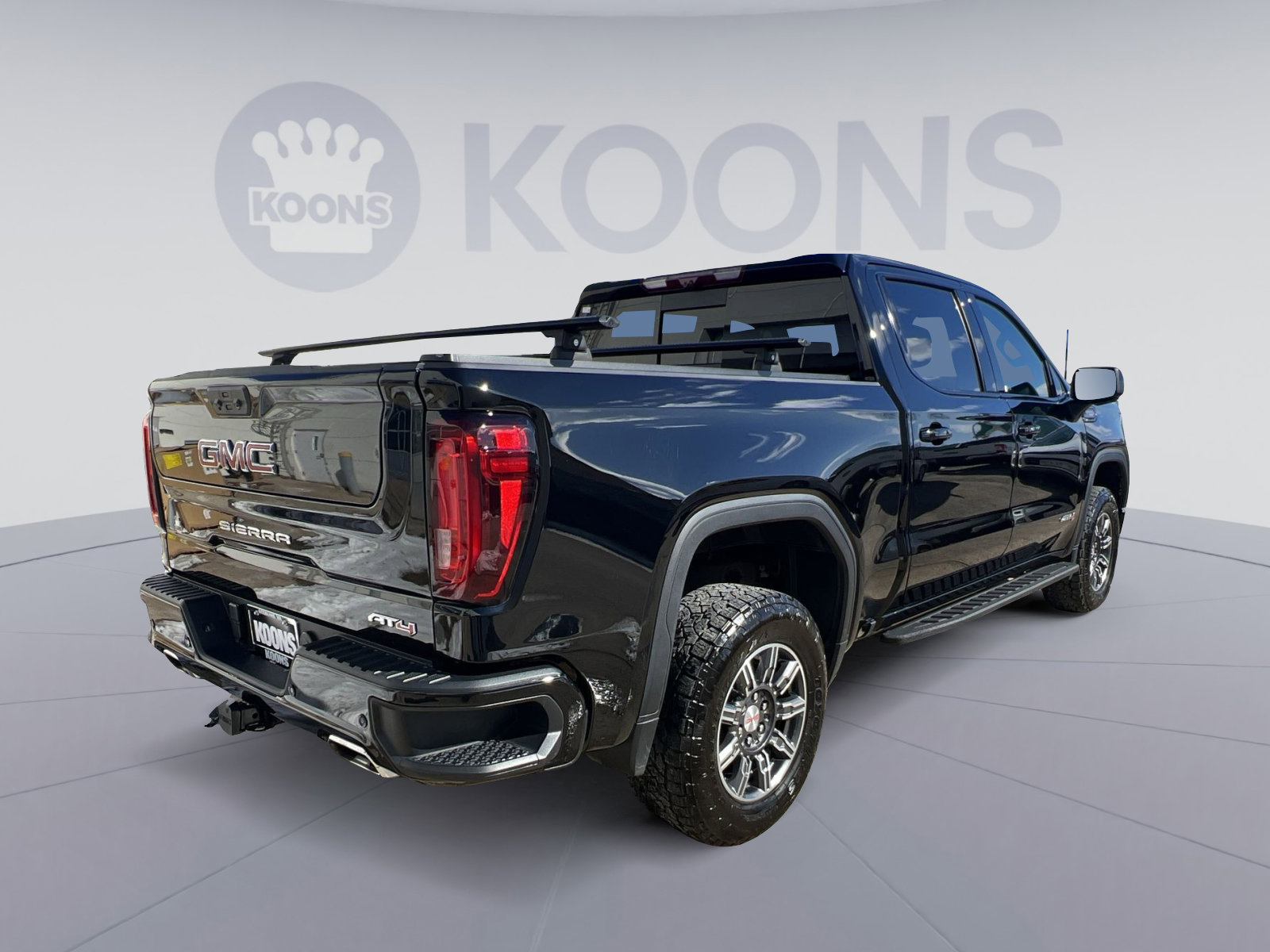 Used 2024 GMC Sierra 1500 AT4 w/ Technology Package image 7