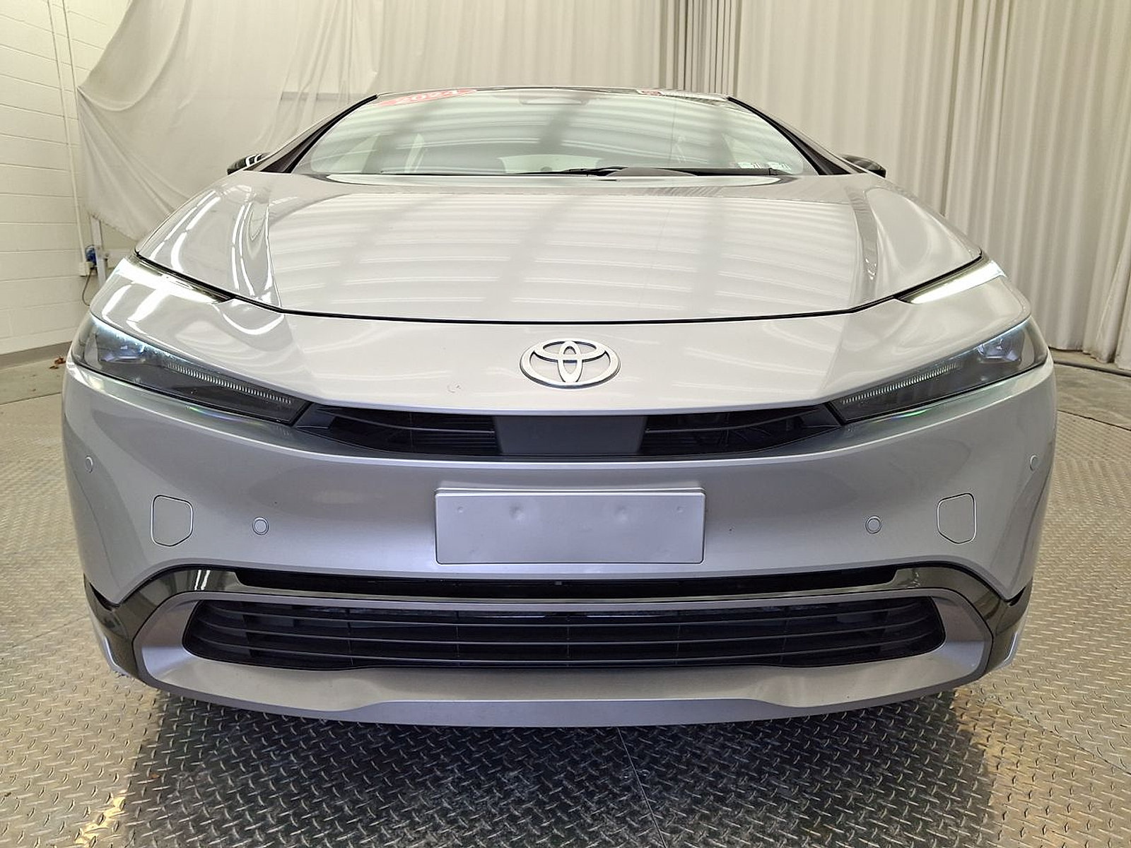 Certified 2024 Toyota Prius XLE AWD/4WD image 33