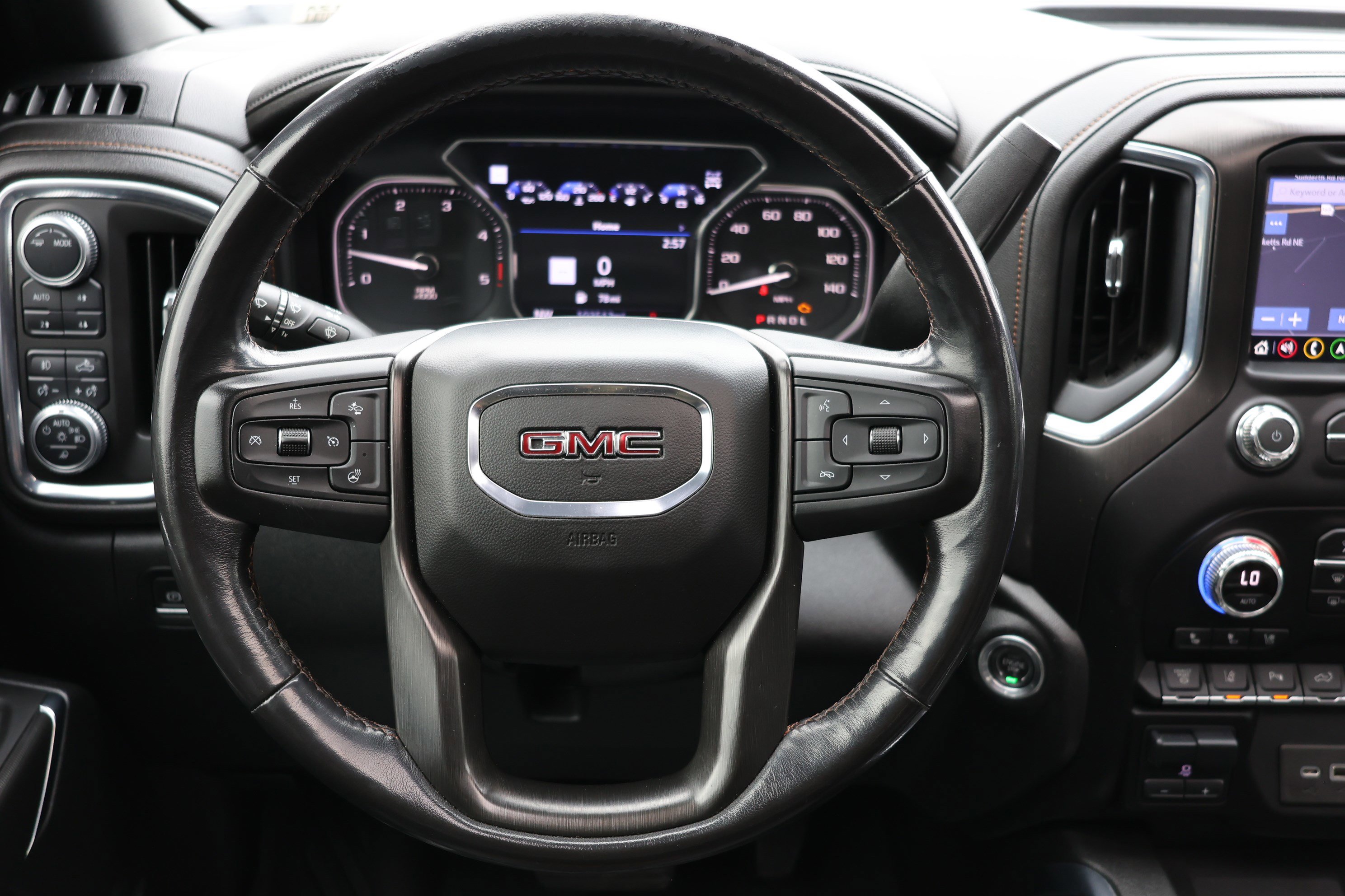 Used 2020 GMC Sierra 2500 AT4 w/ AT4 Premium Package AWD/4WD image 14