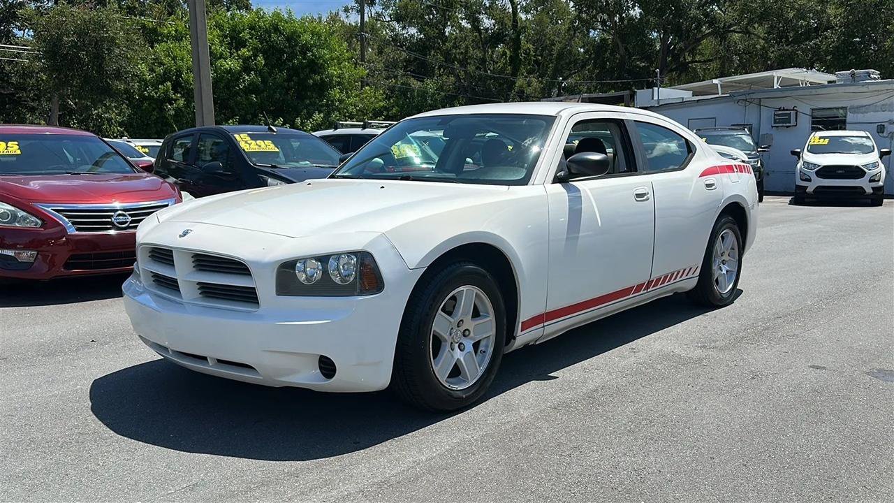 Used 2008 Dodge Charger SE RWD image 2