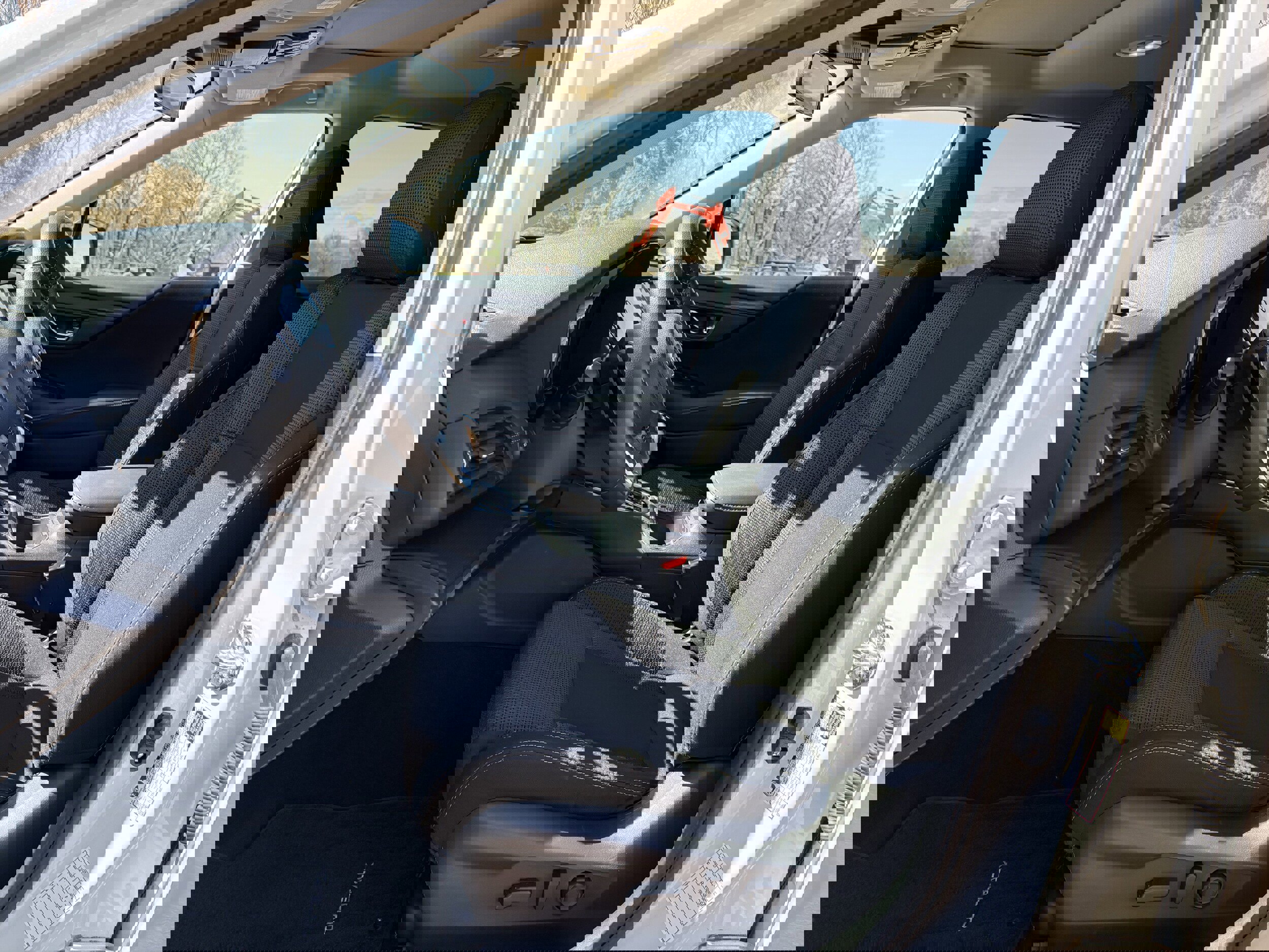 Used 2025 Subaru Outback Premium image 27