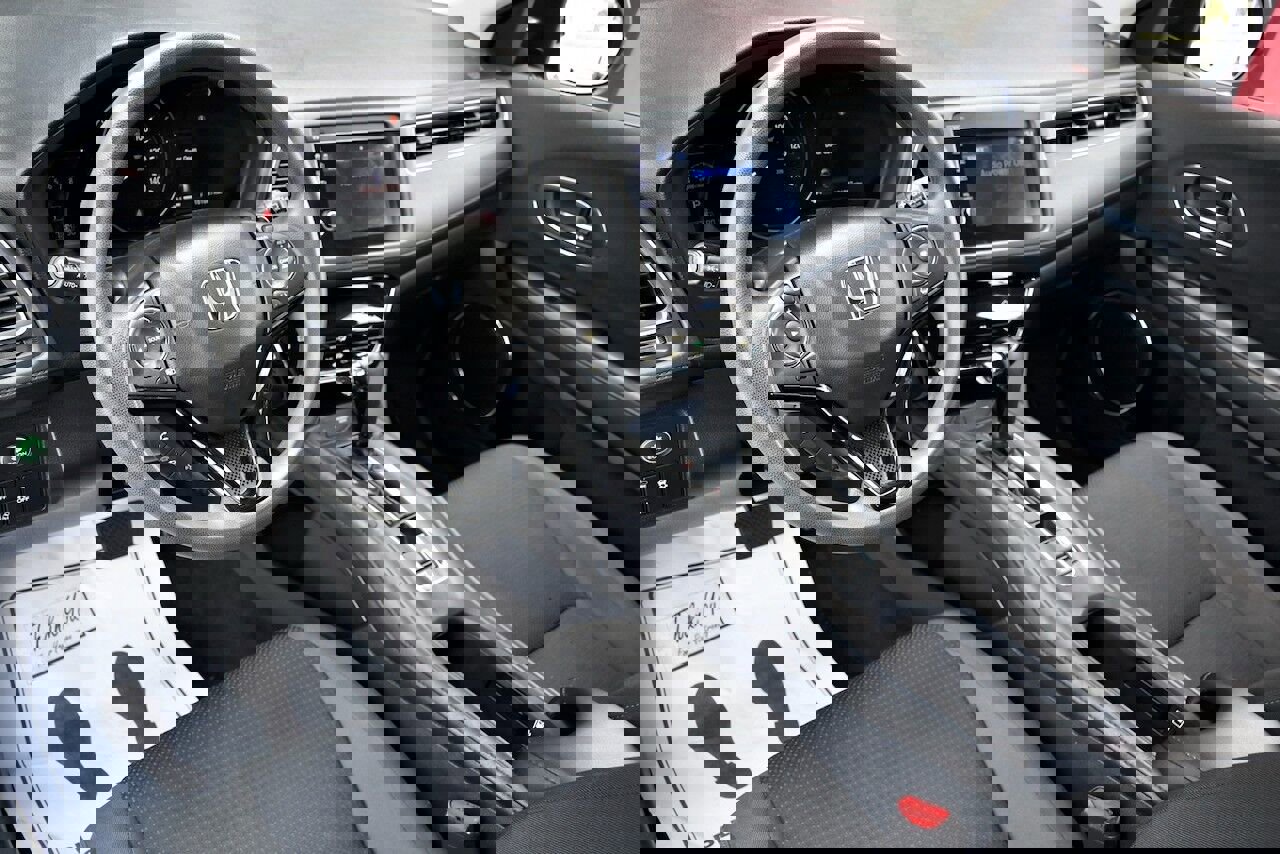 Used 2022 Honda HR-V EX image 3