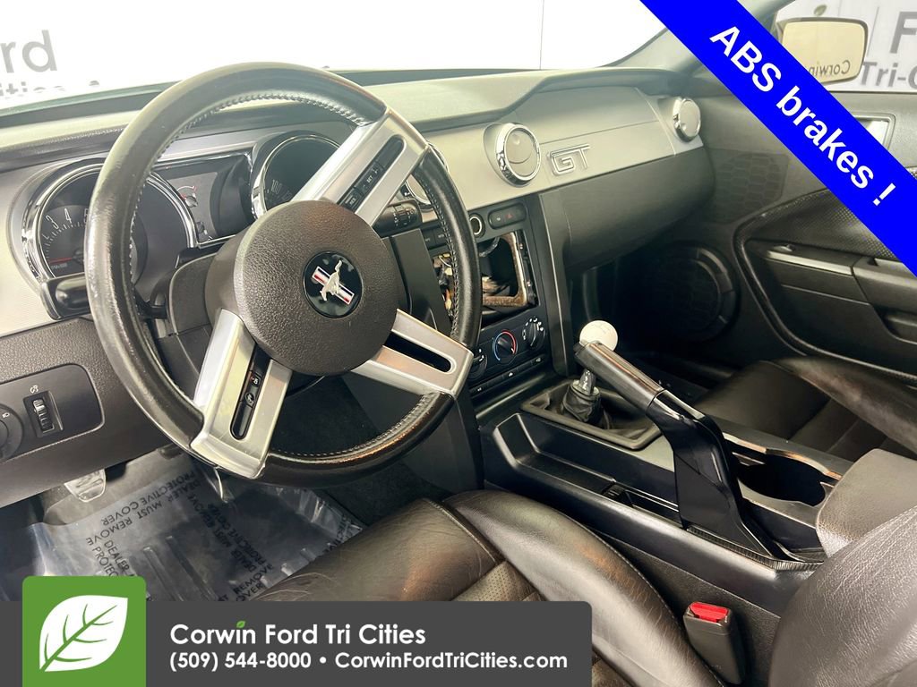 Used 2006 Ford Mustang GT Premium image 3
