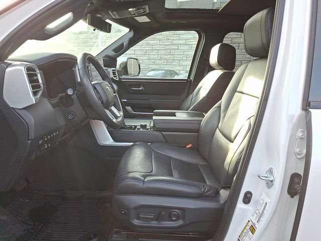 Used 2024 Toyota Sequoia Platinum AWD/4WD image 14