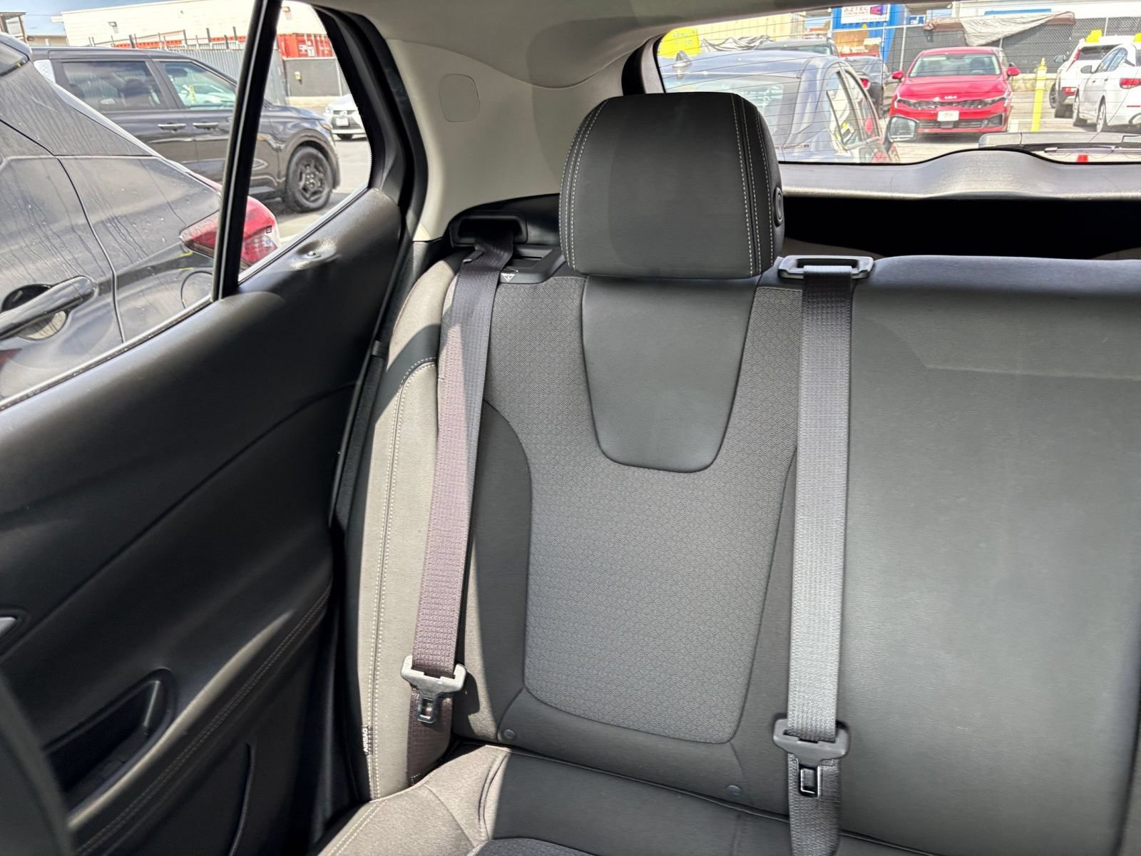 Used 2025 Buick Encore GX Preferred FWD image 40