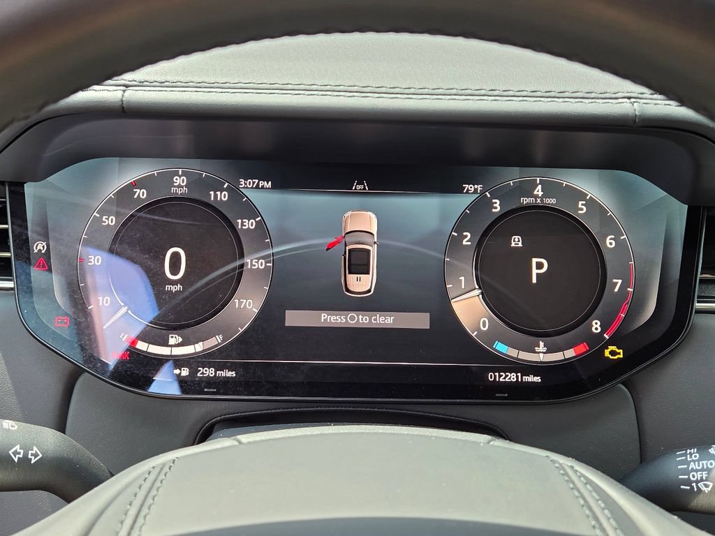 Used 2025 Land Rover Range Rover Autobiography AWD/4WD image 9
