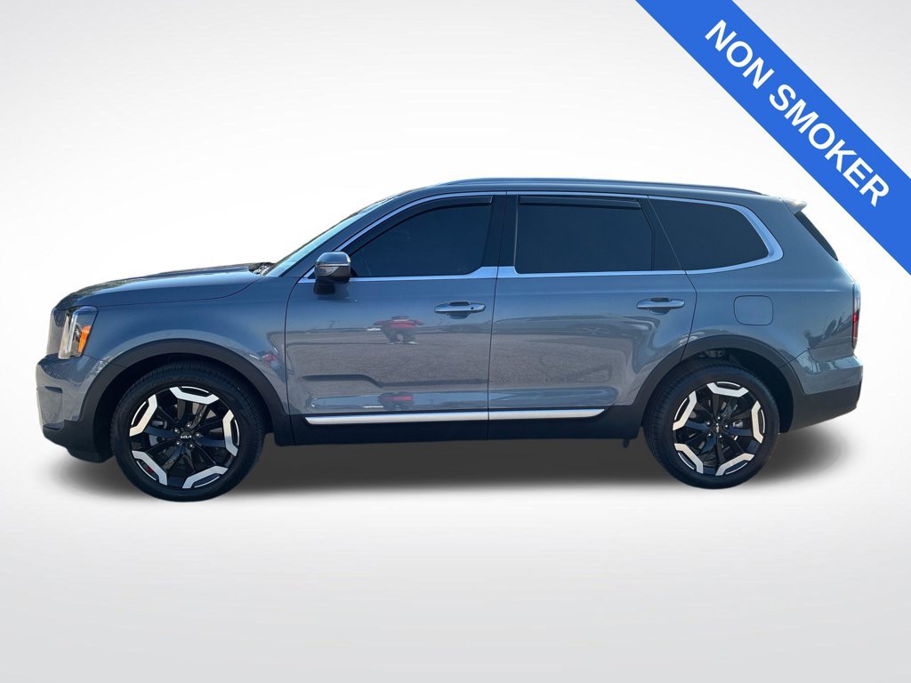 Used 2025 Kia Telluride EX AWD/4WD image 6