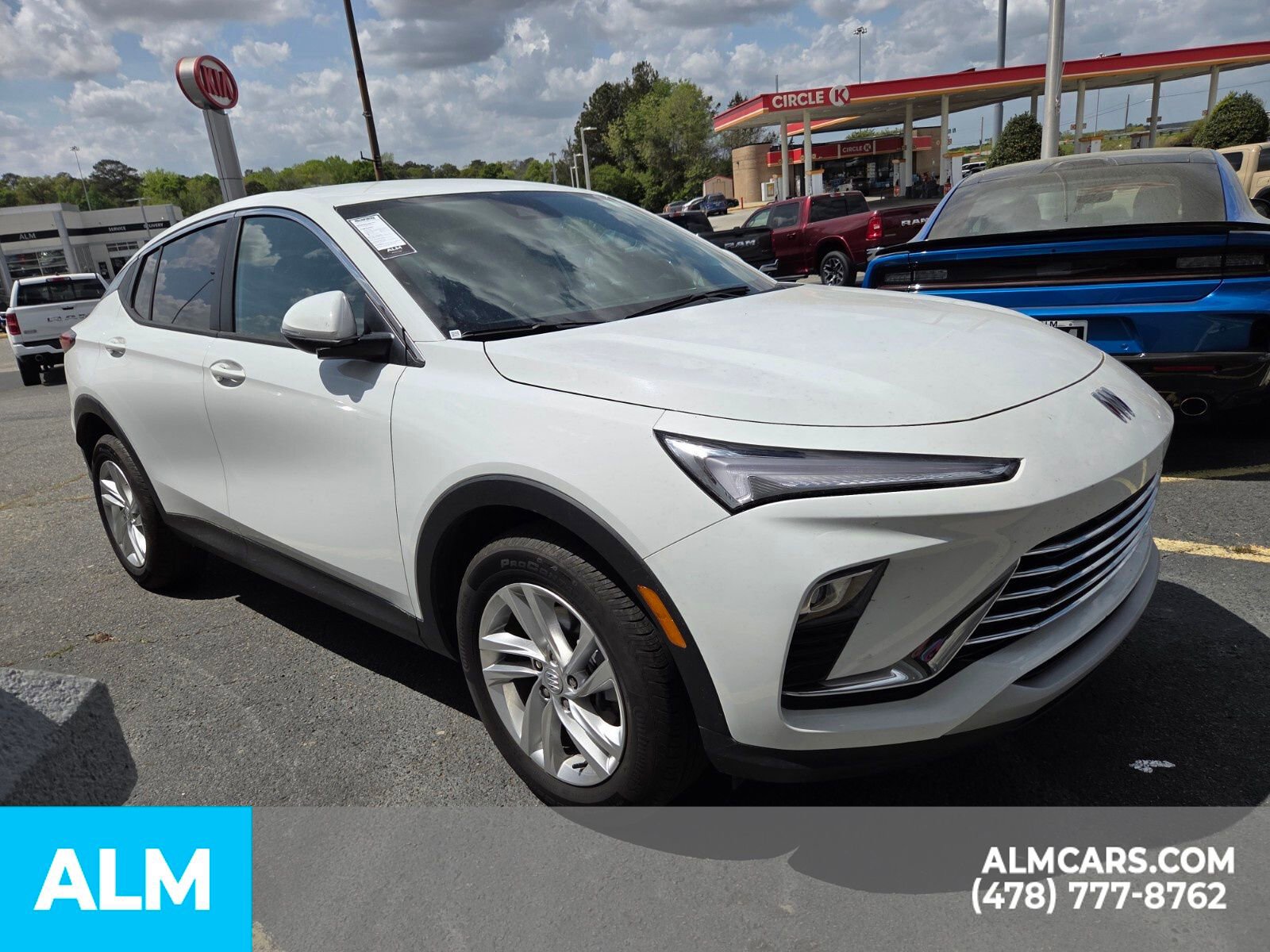 Used 2025 Buick Envista Preferred image 21