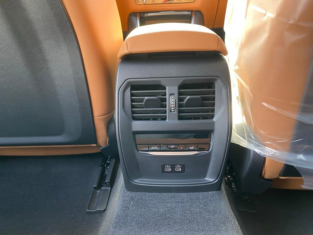 New 2026 BMW i4 xDrive40i AWD/4WD image 8