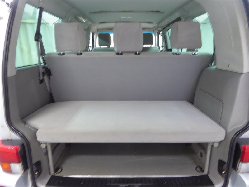 Used 2002 Volkswagen Eurovan MV FWD image 25