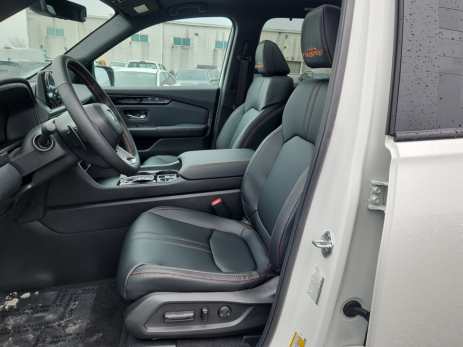 New 2025 Honda Pilot TrailSport image 9