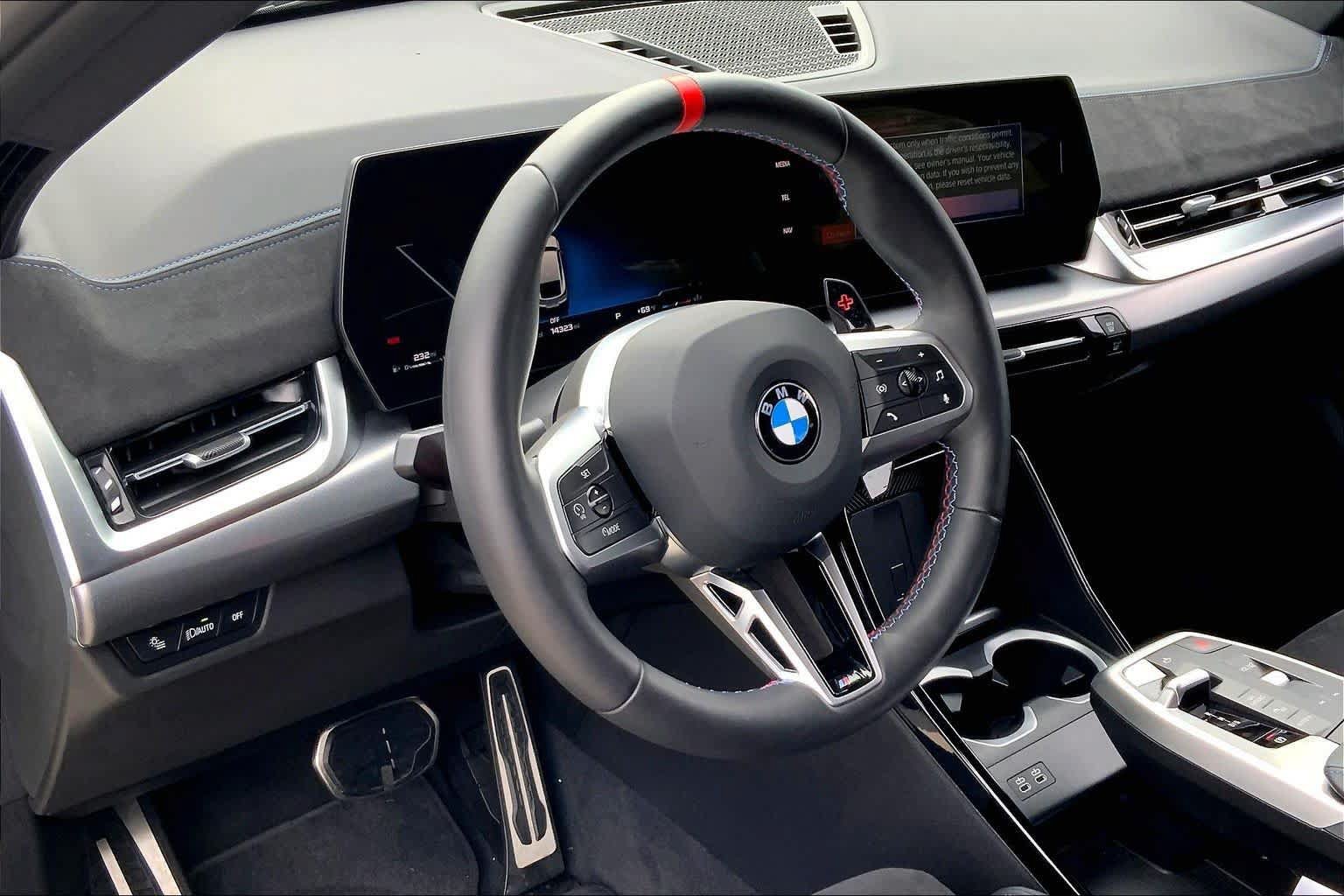 Used 2025 BMW X2 M35i AWD/4WD image 16