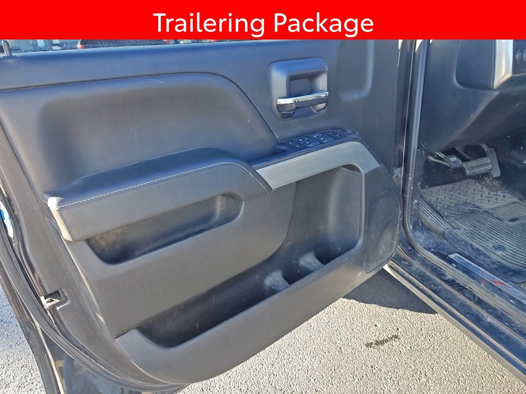 Used 2018 Chevrolet Silverado 1500 LT w/ Midnight Edition AWD/4WD image 6