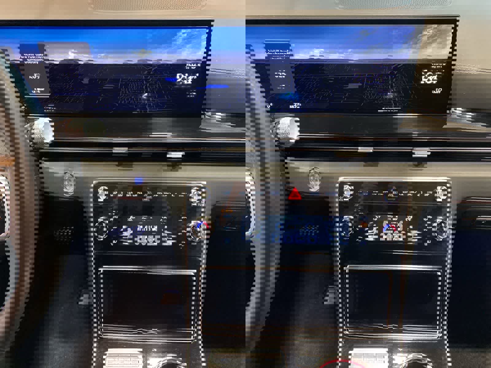 Used 2025 Genesis GV80 2.5T Standard image 12