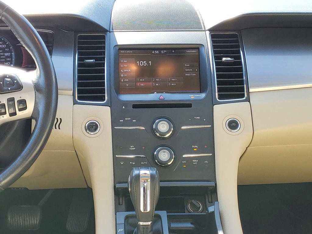 Used 2013 Ford Taurus SEL image 23