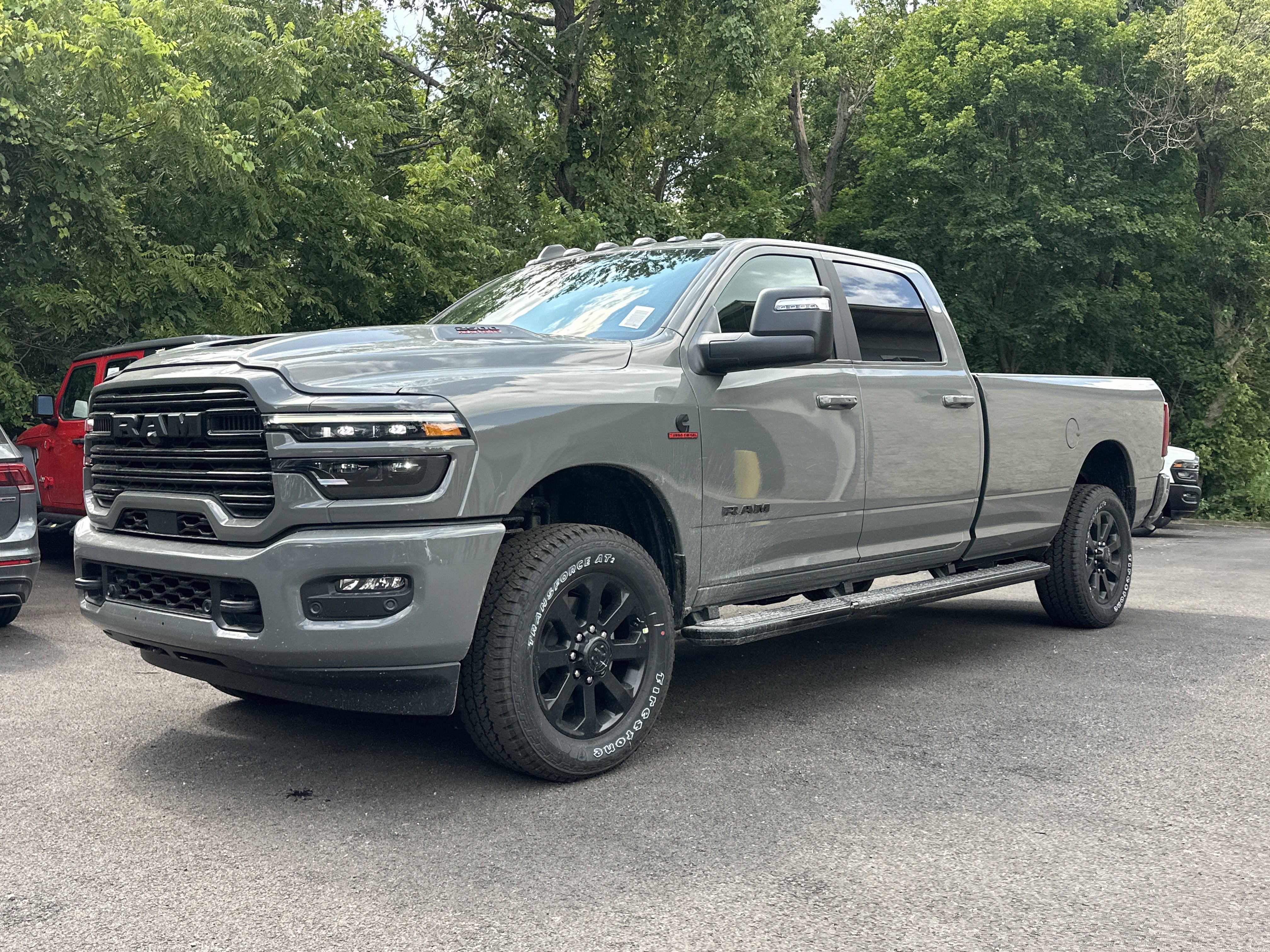 New 2026 RAM 2500 Laramie AWD/4WD image 24