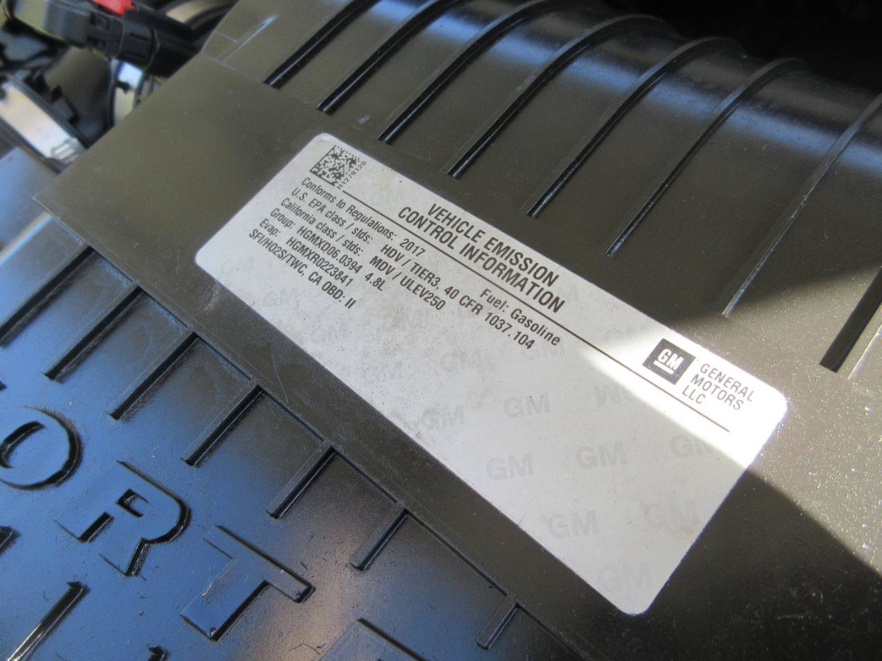 Used 2017 Chevrolet Express 2500 RWD image 38