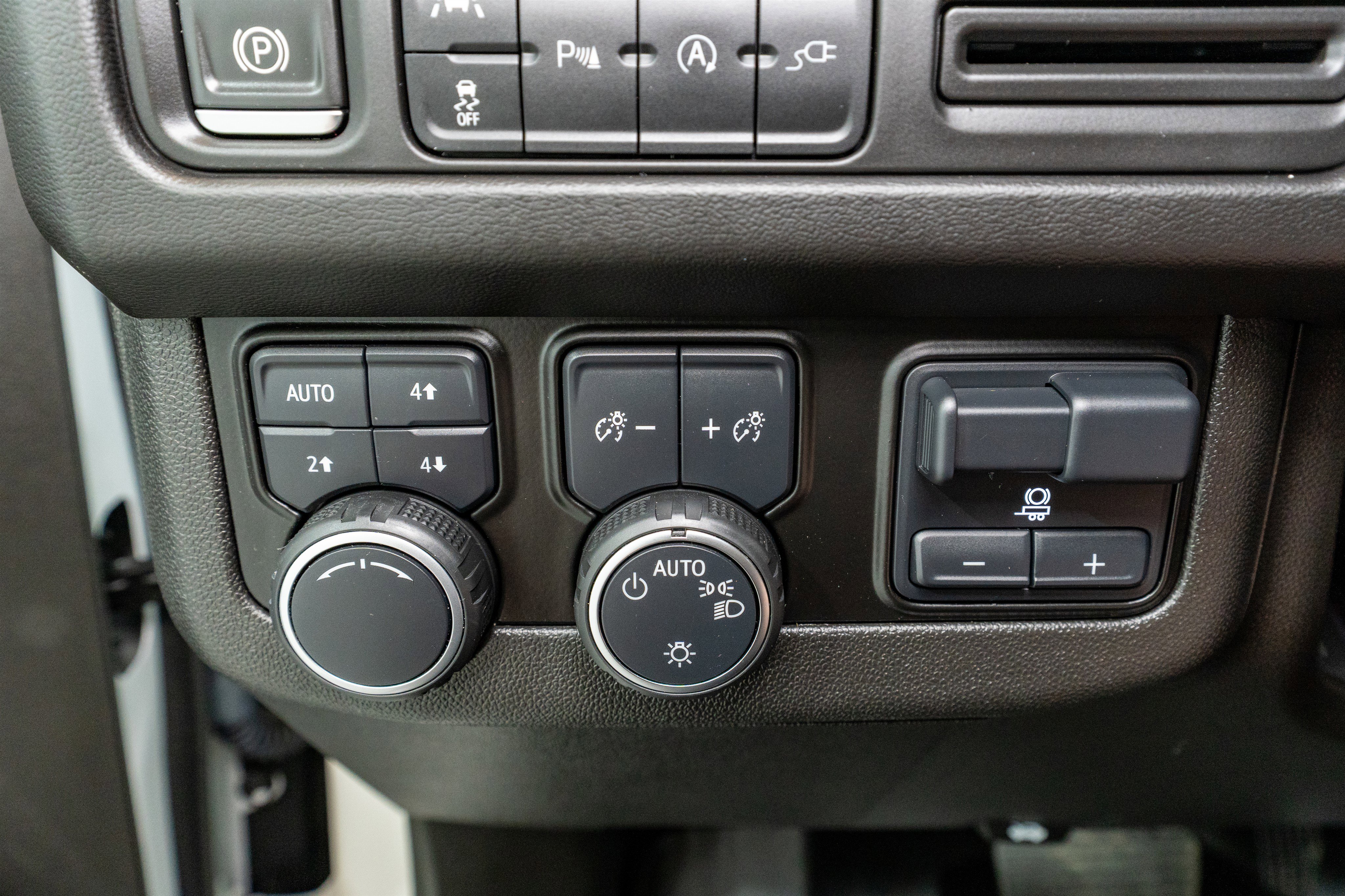 Used 2021 Chevrolet Tahoe RST w/ Luxury Package image 31