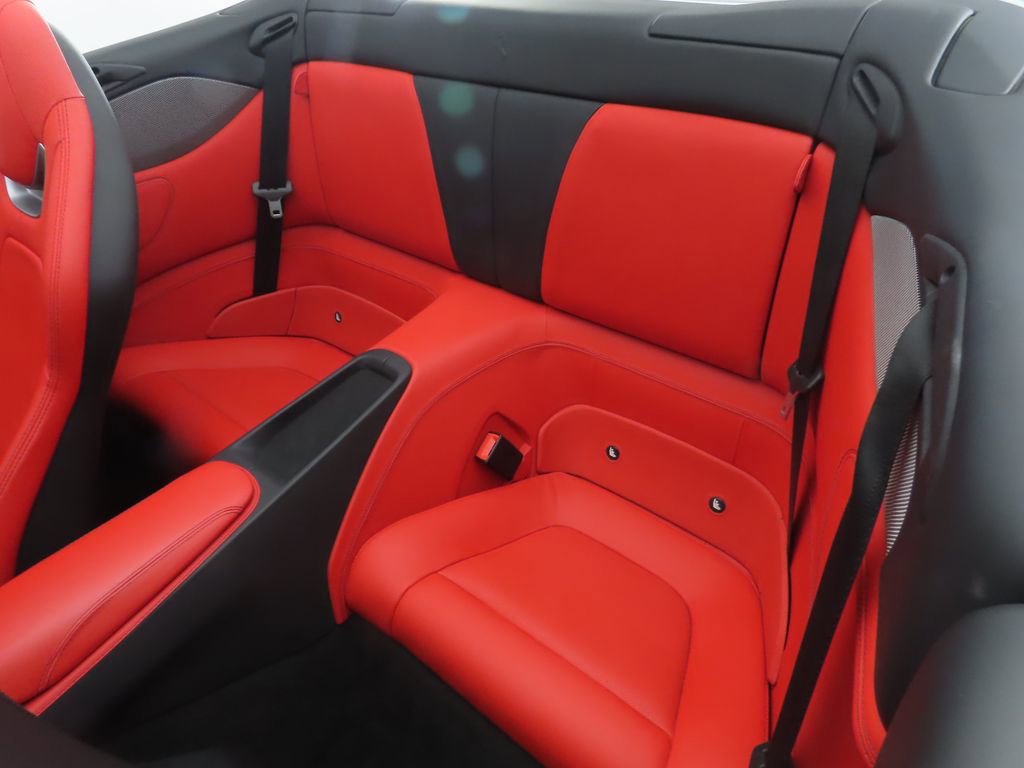 Used 2019 Ferrari Portofino image 29