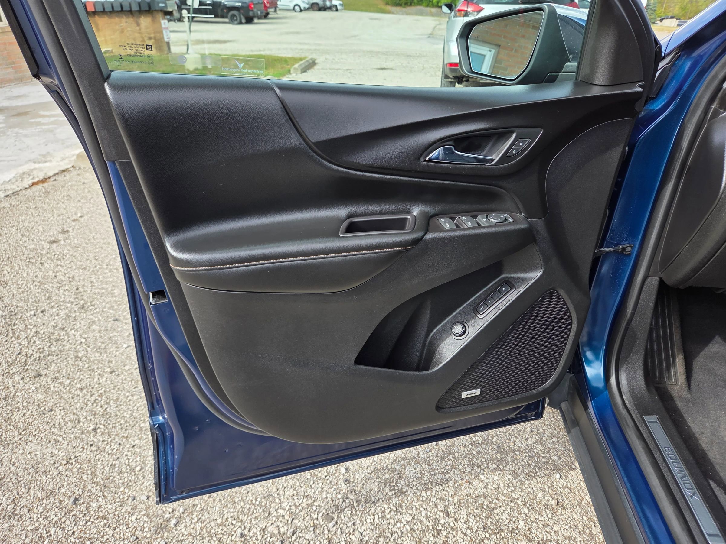 Used 2020 Chevrolet Equinox Premier image 12