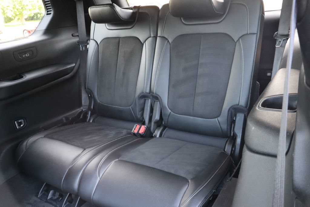 Used 2021 Jeep Grand Cherokee L Laredo AWD/4WD image 23