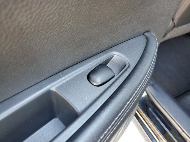 Used 2021 Nissan Rogue Sport SL image 16