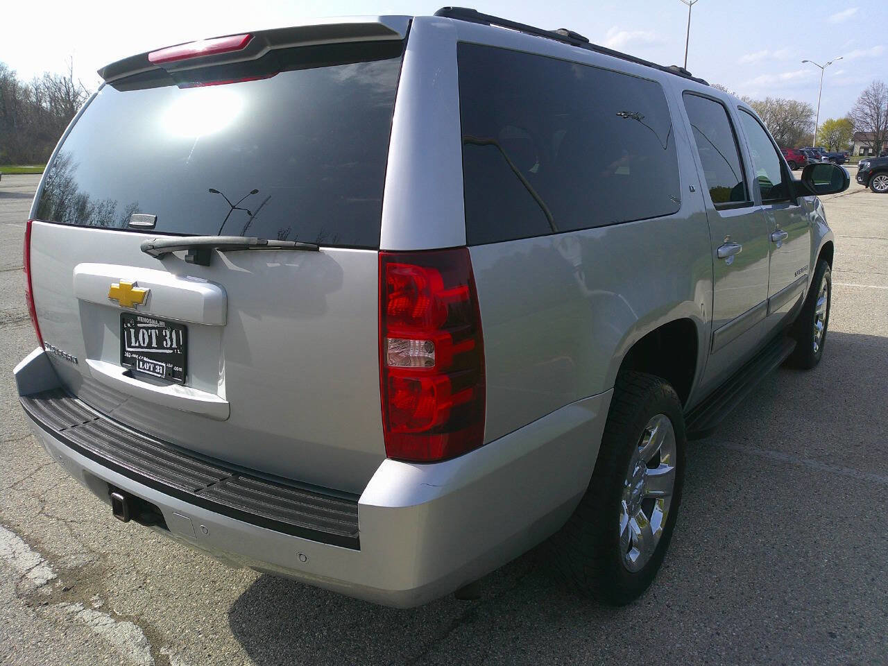 Used 2013 Chevrolet Suburban LT image 8