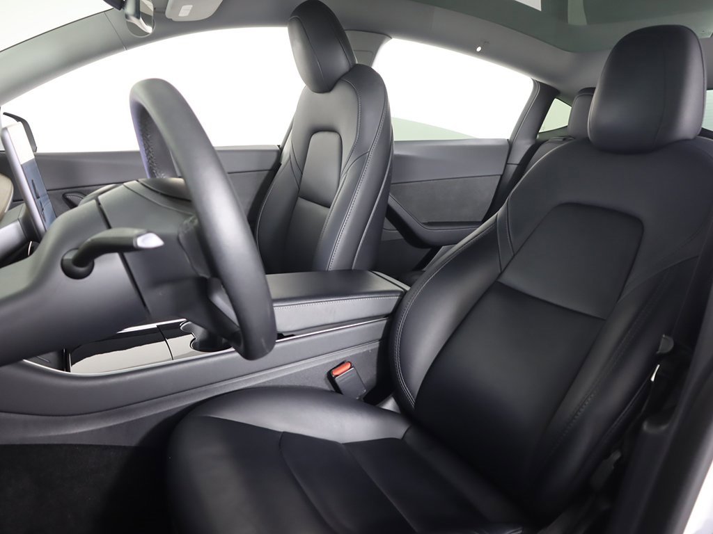 Used 2021 Tesla Model Y Long Range image 30
