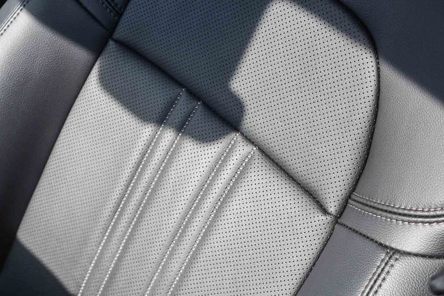 Used 2025 Honda HR-V EX-L image 37