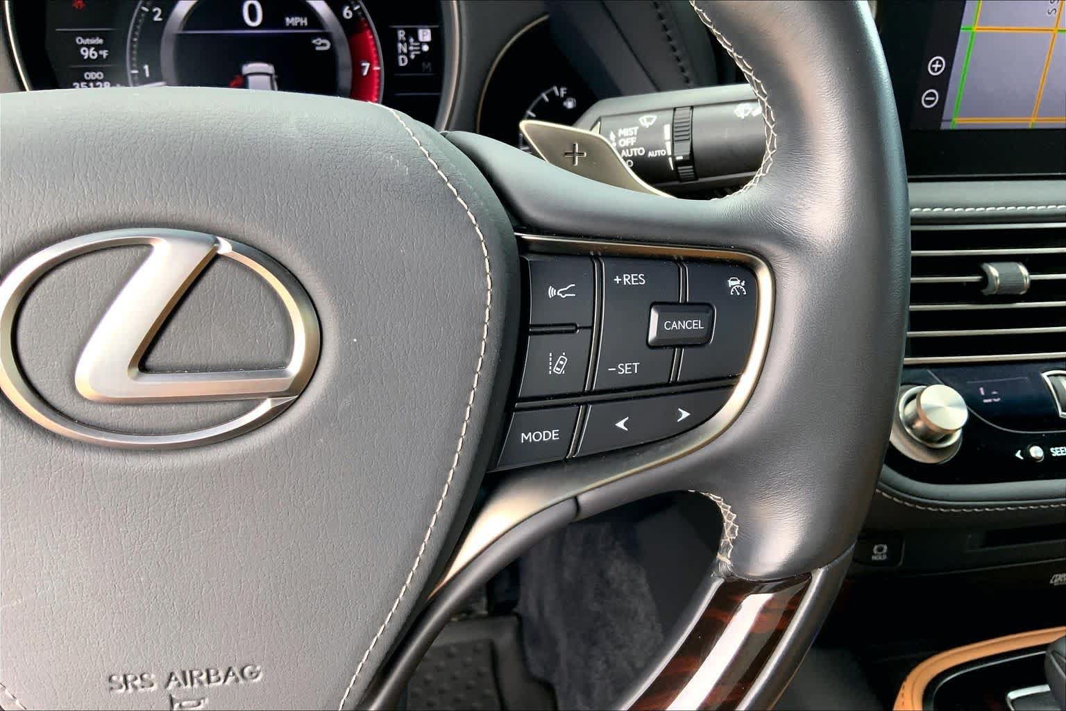 Used 2022 Lexus LS 500 w/ Interior Upgrade Package RWD image 23