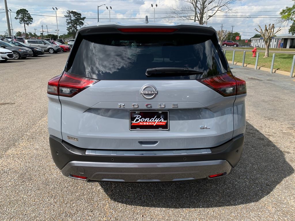 Used 2023 Nissan Rogue SL w/ SL Premium Package FWD image 6