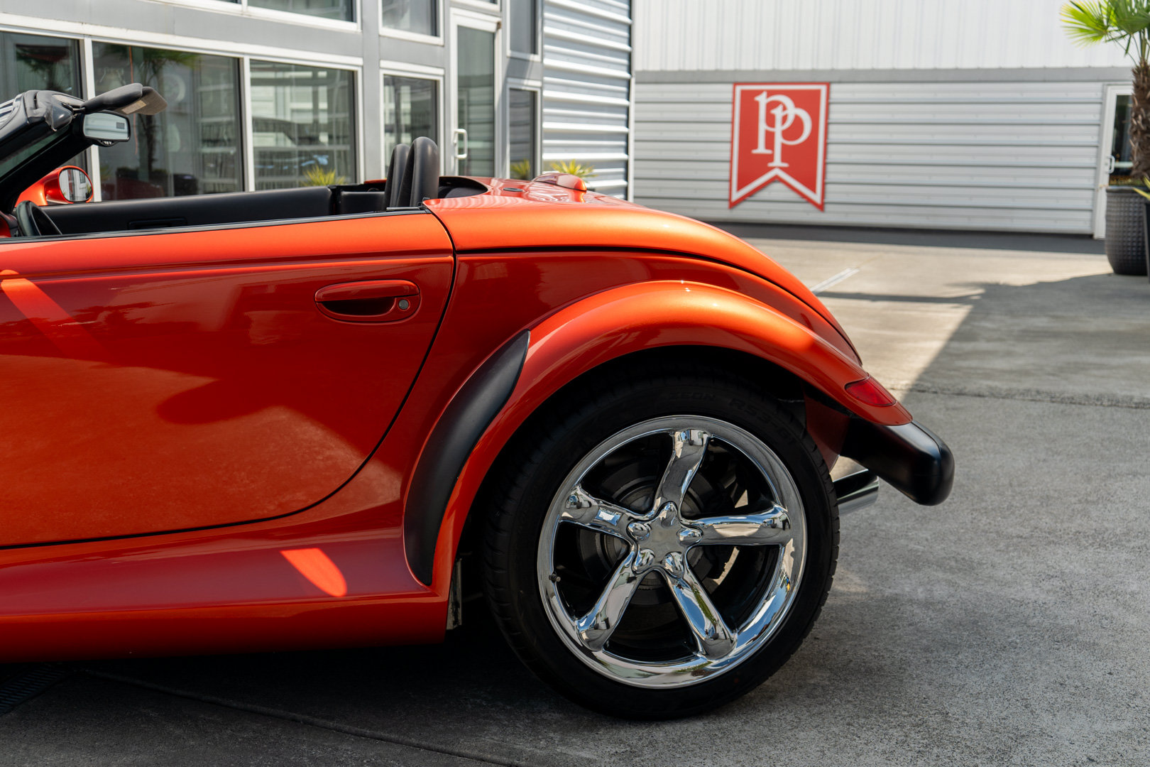 Used 2001 Plymouth Prowler RWD image 4