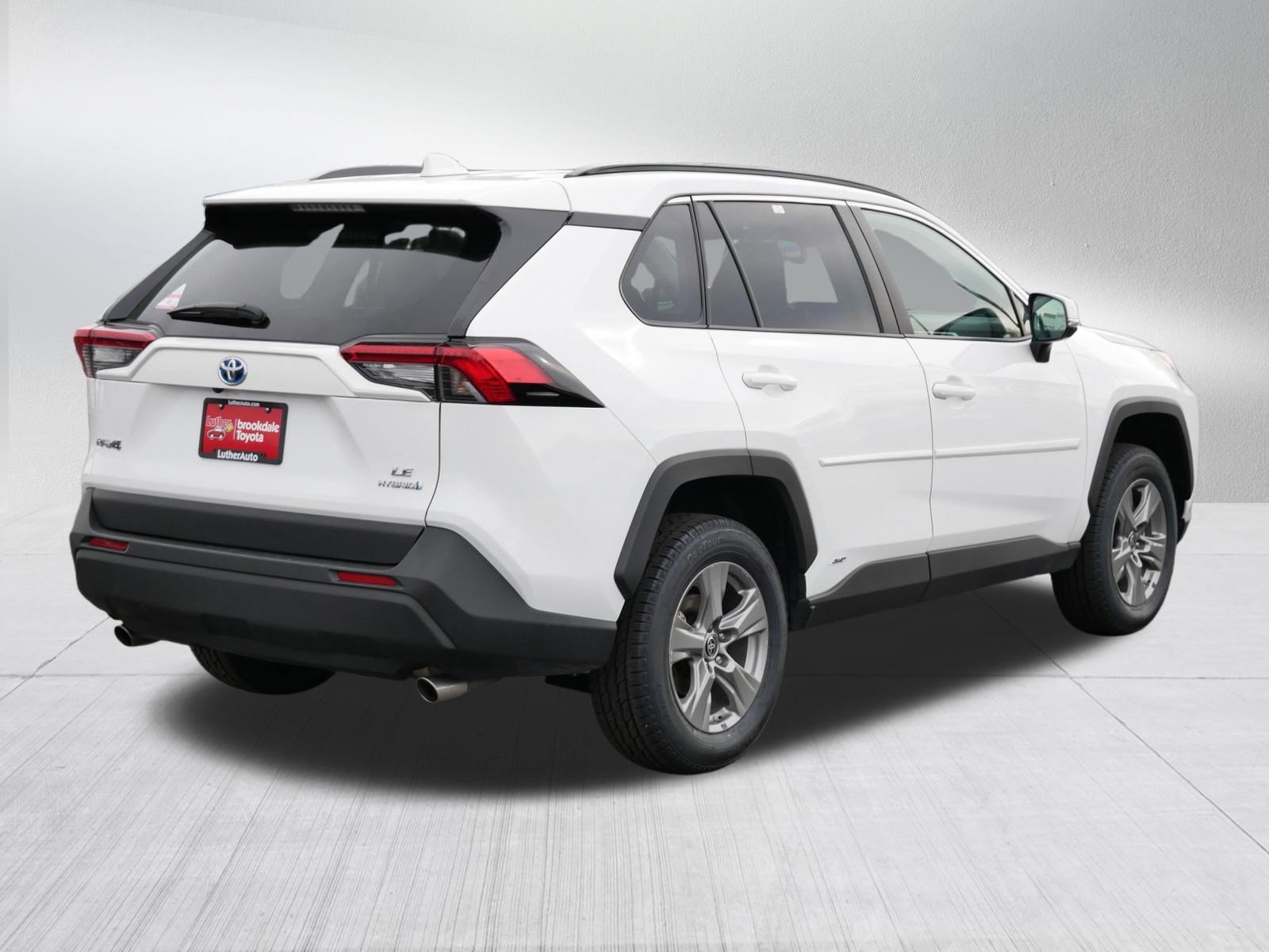 Certified 2024 Toyota RAV4 LE AWD/4WD image 7