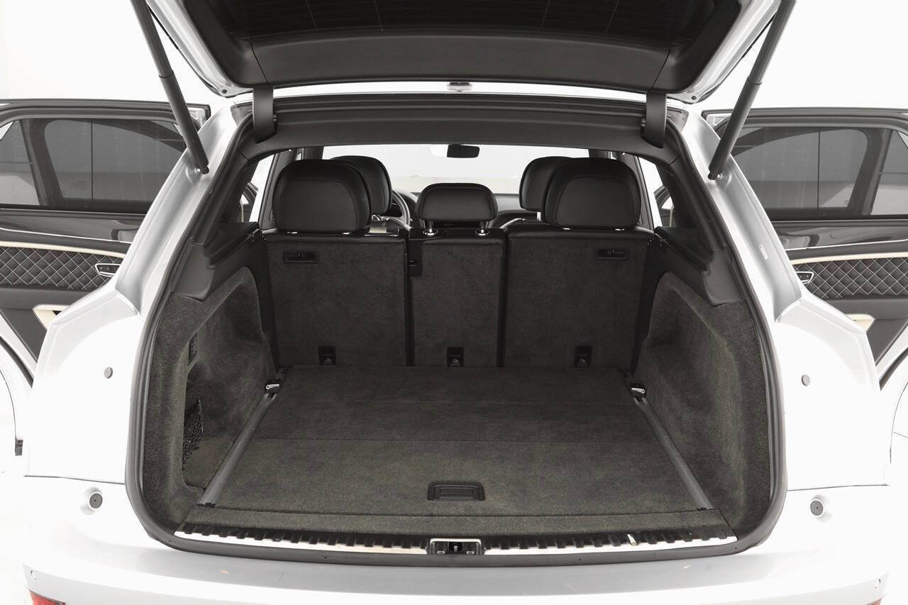 Used 2021 Bentley Bentayga Speed image 29