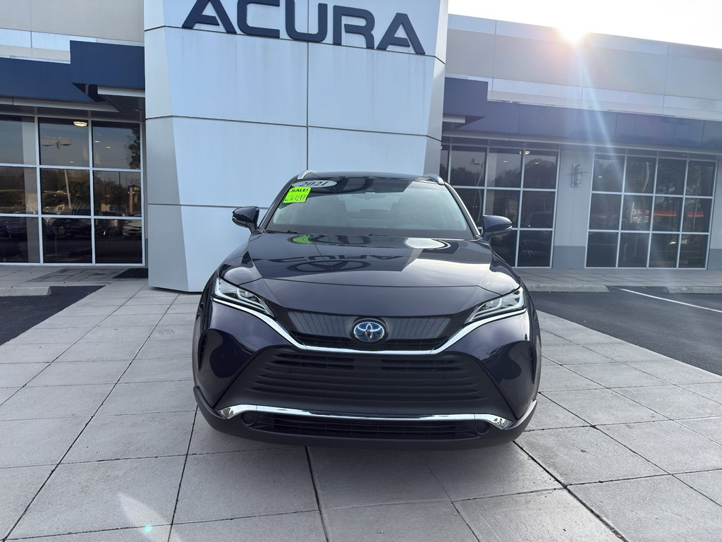 Used 2021 Toyota Venza XLE w/ Softex Package image 2