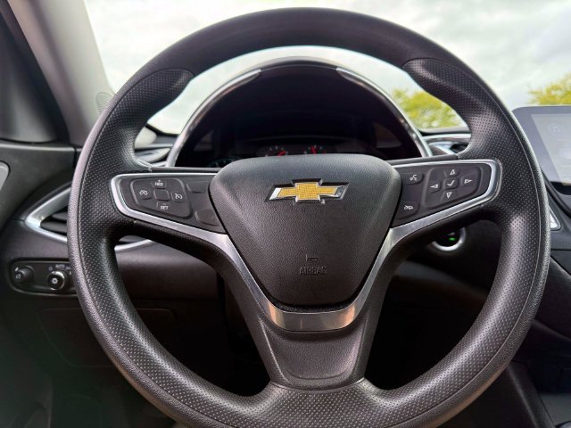 Used 2020 Chevrolet Malibu LT FWD image 20