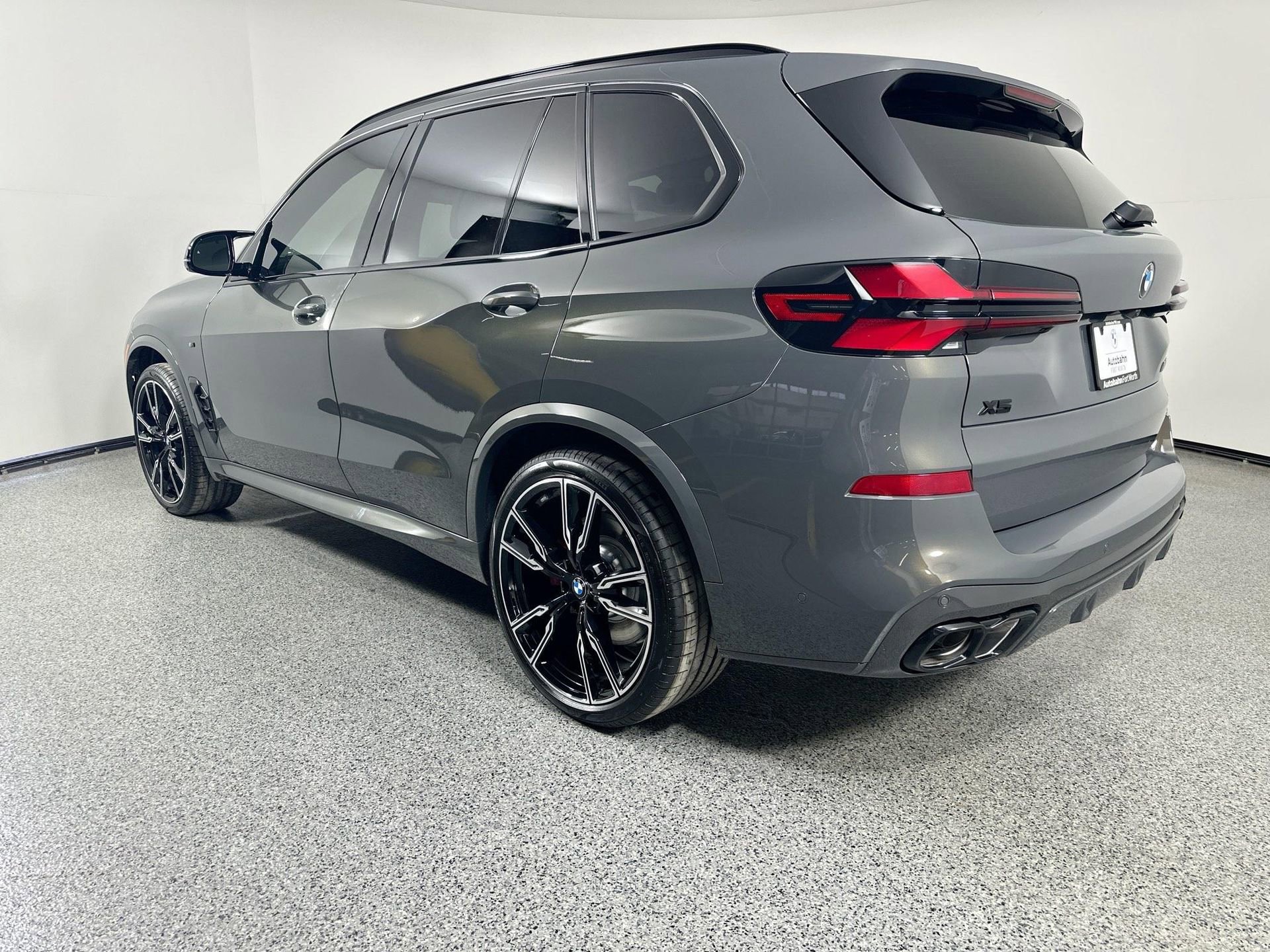 New 2026 BMW X5 M60i image 7