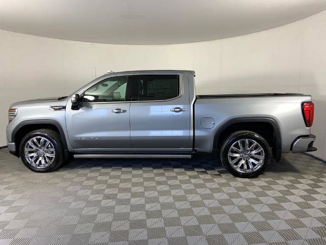 Used 2025 GMC Sierra 1500 Denali AWD/4WD image 6