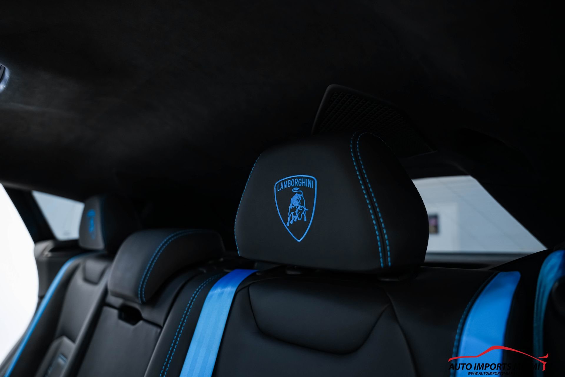 Used 2025 Lamborghini Urus SE image 64