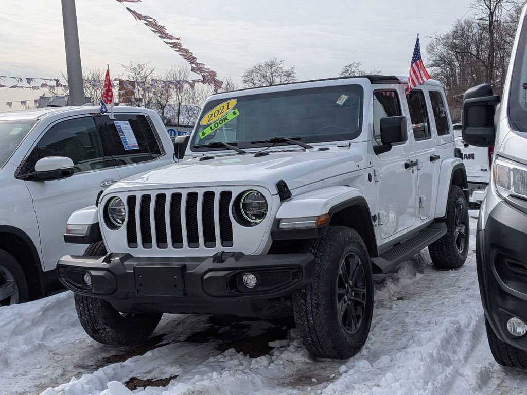 Used 2021 Jeep Wrangler Unlimited Sahara image 2