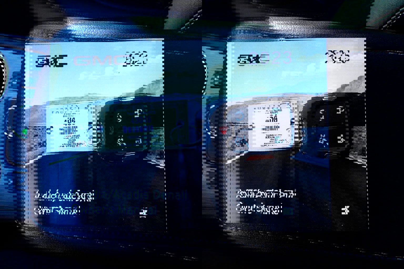 Used 2023 GMC Acadia SLT image 27